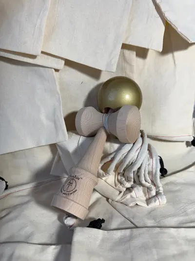 SUNRISE XL KENDAMA - GOLD - FULL SETUP